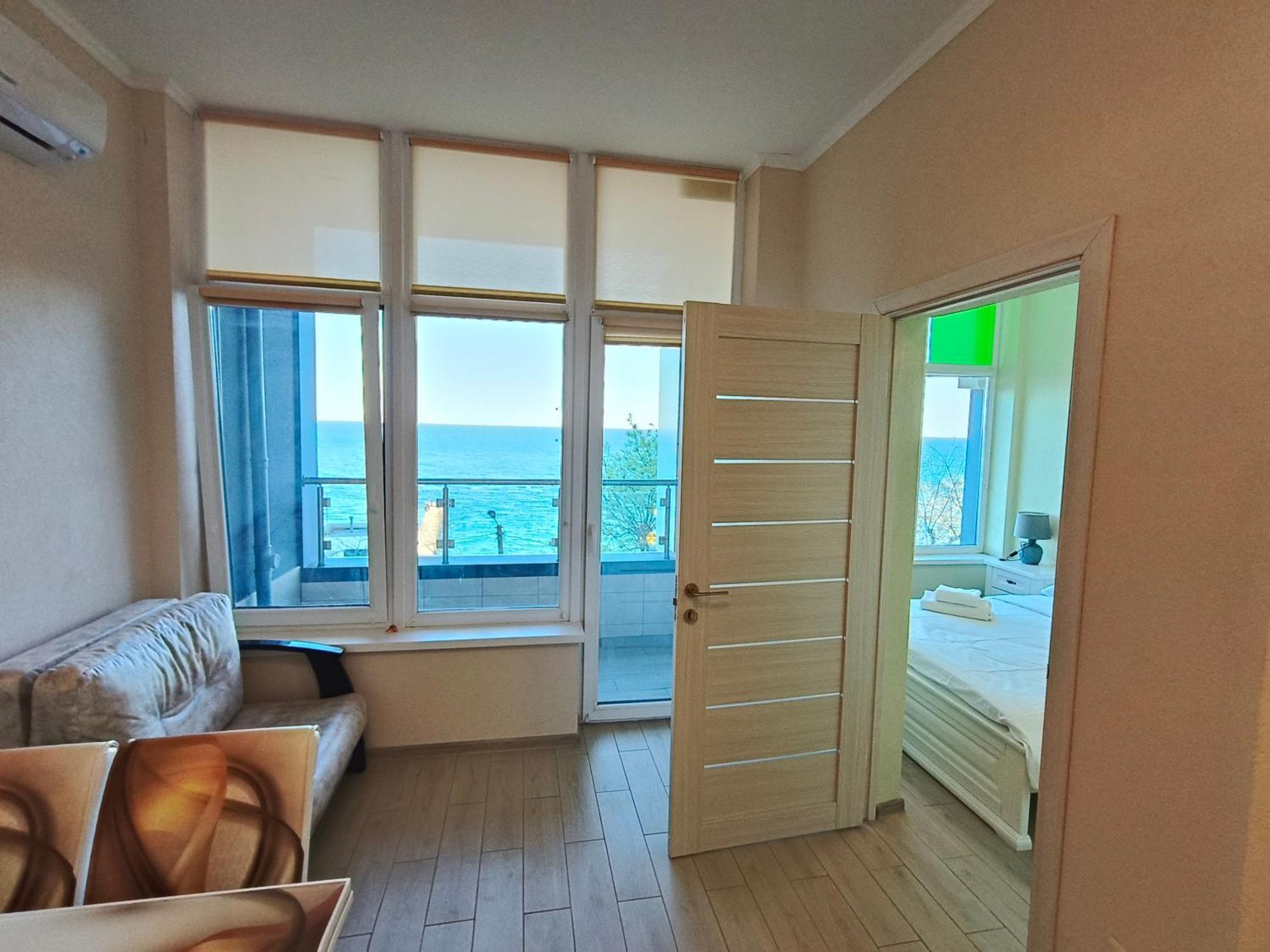 у моря Magnit первая линия Apartment Odesa